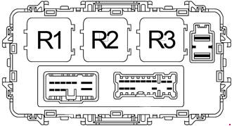 Nissan Xterra WD22 (1999-2004) - fuse and relay box