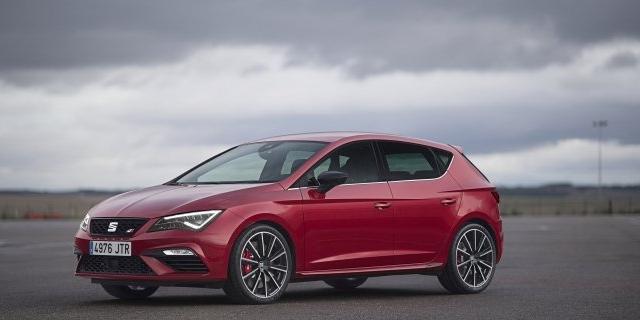 Seat Leon III (2018) - fuse and relay box